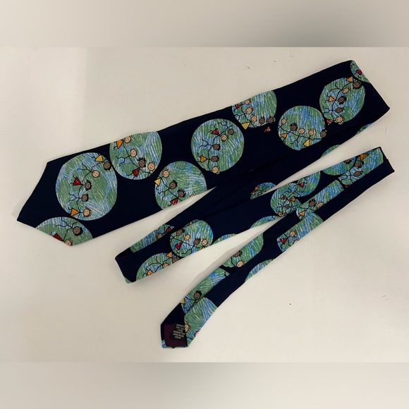 Blue Tie with Multicolor Design - Picture 7 of 9